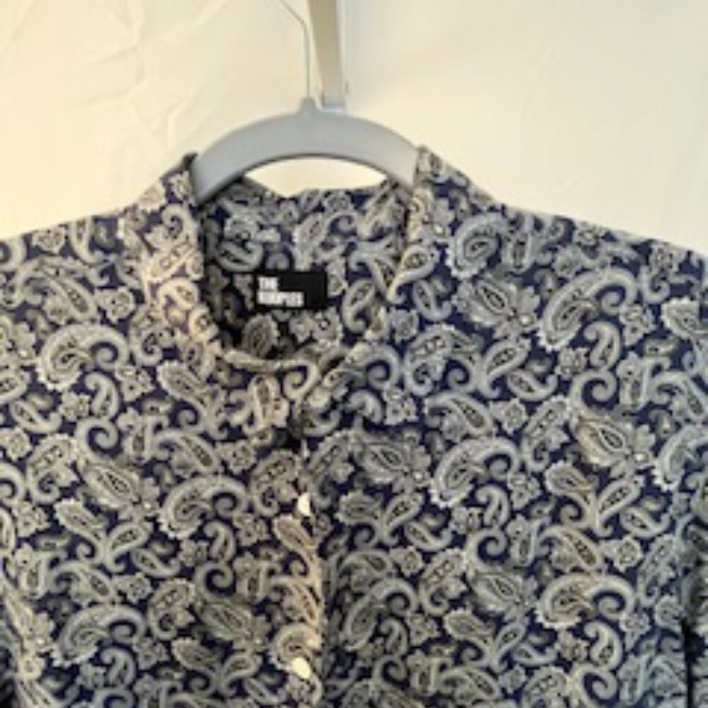 Unisex bottom down Blue Paisley top with cuffs - Kooples